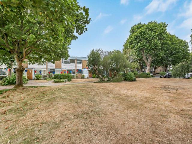 Fieldend, Twickenham, TW1 3 bed terraced house to rent £3,500 pcm £808 pw