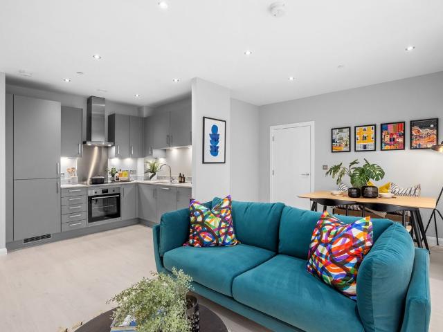 Fielders Crescent, Barking IG11, 1 bed flat to rent, £1,240 pcm | PrimeLocation