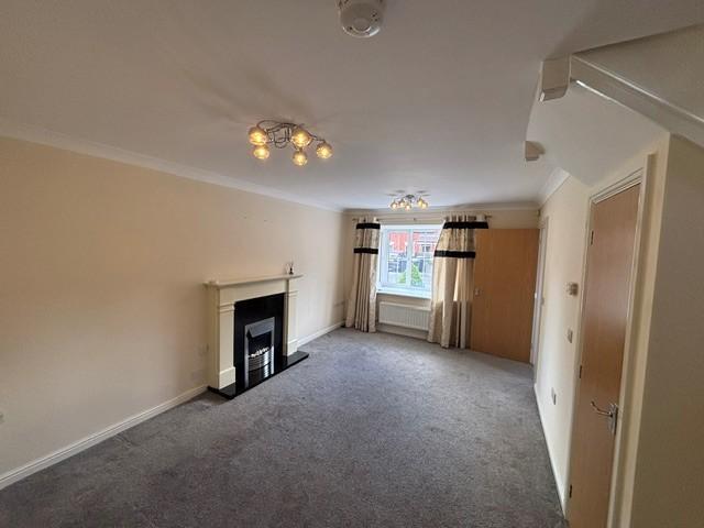 Fieldfare Close, Bramcote, NOTTINGHAM 4 bed detached house to rent £1,900 pcm £438 pw