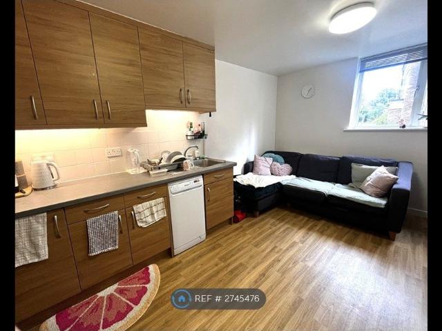 Fieldings Lodge, Winchester SO22, 4 bed flat to rent, £2,028 pcm | PrimeLocation