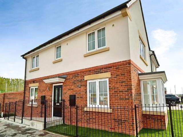 Fields Avenue, Halewood, Liverpool, L26 3 bed detached house to rent £1,800 pcm £415 pw