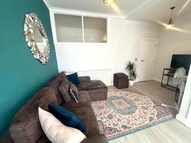 Fields Park Road, Cardiff CF11, 2 bed property to rent, £1,300 pcm | PrimeLocation