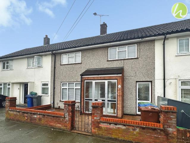 Fieldway, Grays RM16, 3 bed terraced house to rent, £1,800 pcm | PrimeLocation