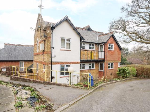 Fieldway, Haslemere 1 bedroomProperty for lettings Seymours