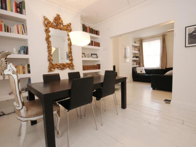 Fifth Avenue, London, W10 2 bed end of terrace house to rent £2,600 pcm £600 pw