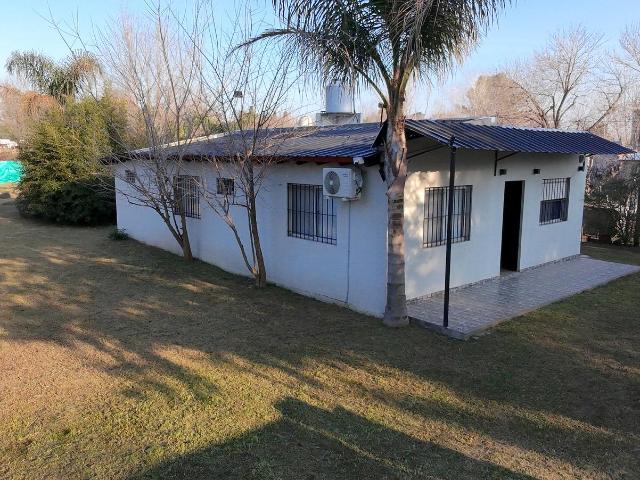 Fifth house of 3 amb. with pool for sale in Cañuelas Credit Apt
