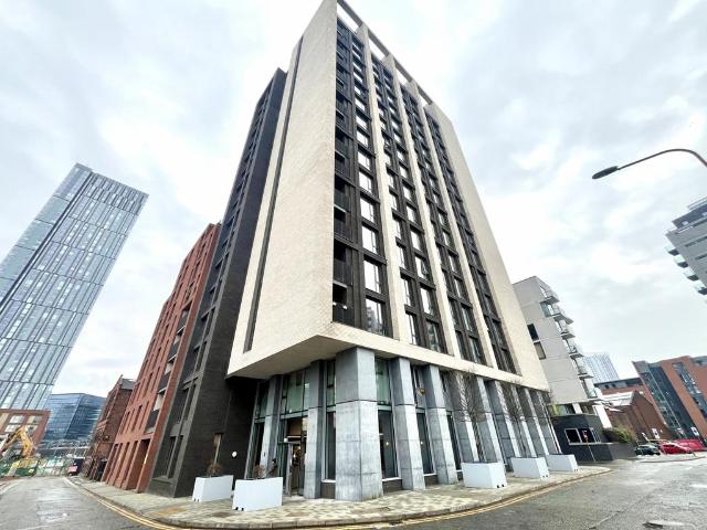 Fifty5ive, 55 Queen Street, Salford, M3 7GW, United Kingdom | 2 bed apartment for rent #139070207 | Rentberry