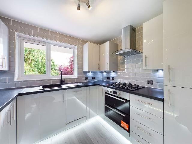 Figtree Hill, Hemel Hempstead, Hertfordshire HP2, 1 bed flat to rent, £1,200 pcm | PrimeLocation