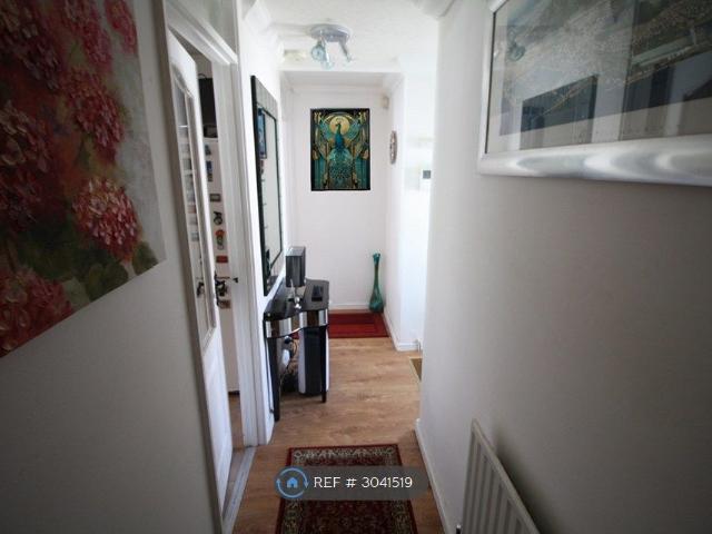 Figtree Hill, Hemel Hempstead HP2, 1 bed flat to rent, £1,200 pcm | PrimeLocation