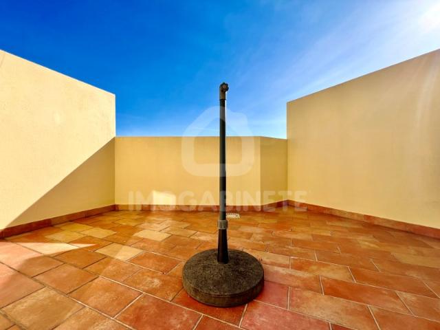 Figueira da Foz: Luxo e Lazer! Moradia T3 Remodelada com Churrasqueira de Sonho no Centro!