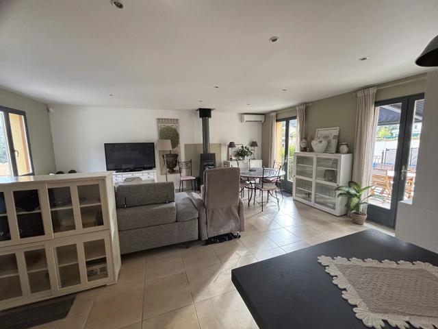 Figanières – Maison 4 Chambres Avec Piscine Et Garage 100m² Figanières