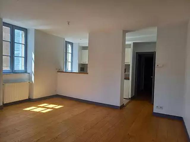 Figeac 46100 Achat / Vente appartement 2 pièces t2