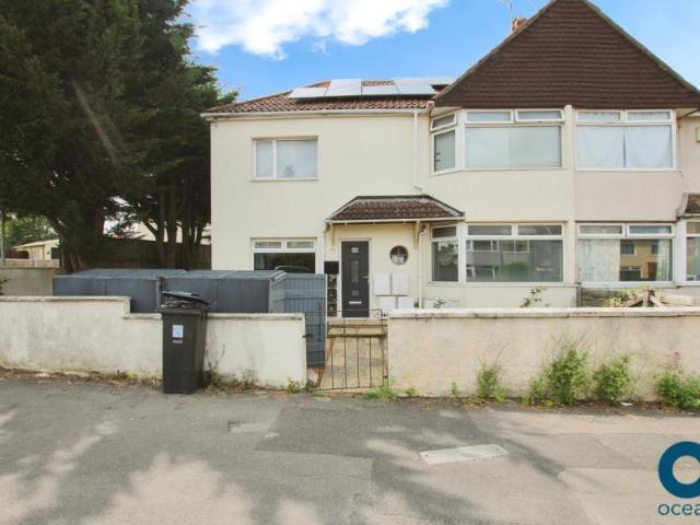 Filton Avenue, Bristol BS34 1 bed flat to rent £1,050 pcm £242 pw