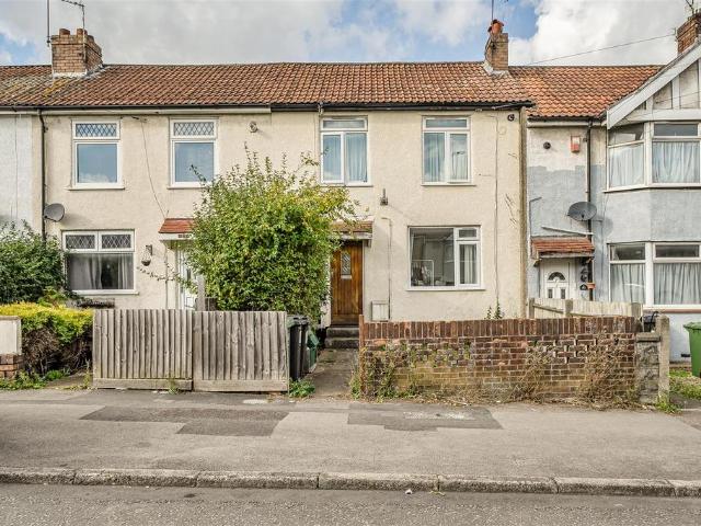 Filton Avenue, Bristol BS34 2 bed apartment to rent £1,250 pcm £288 pw