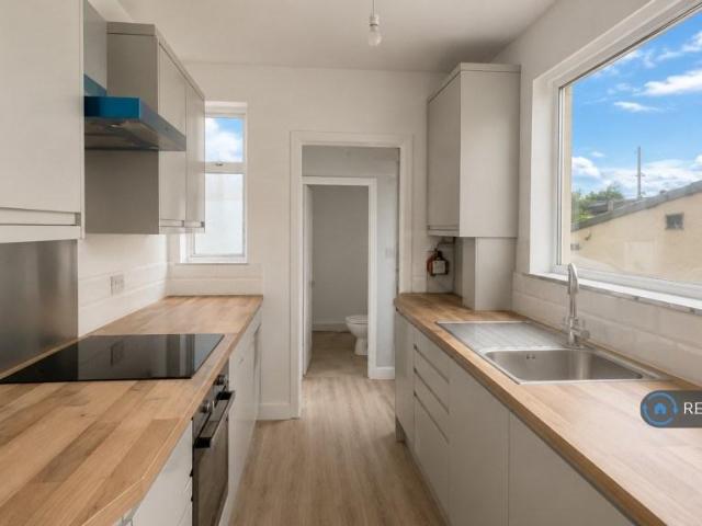 Filton Avenue, Horfield, Bristol, BS7 3 bed semi detached house to rent £1,998 pcm £461 pw