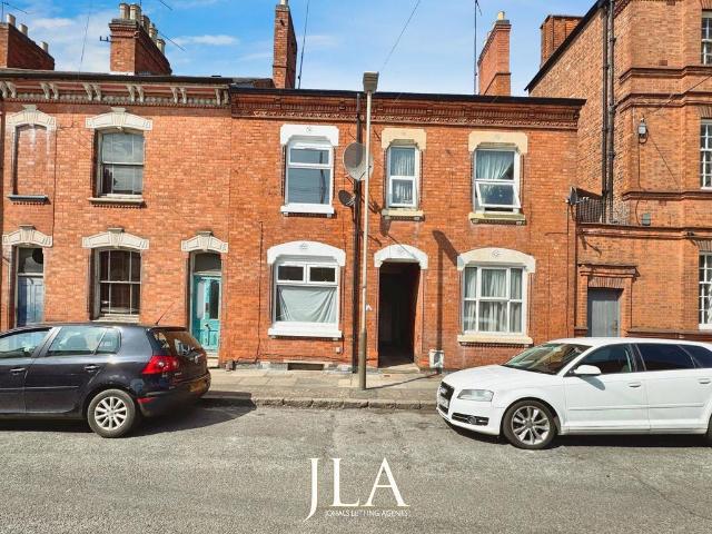 Filbert Street East, Leicester, LE2 4 bed terraced house to rent £1,395 pcm £322 pw