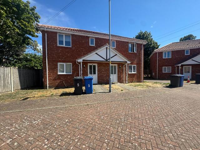 Filby Close, Norwich NR5, 3 bed semi detached house to rent, £1,350 pcm | PrimeLocation