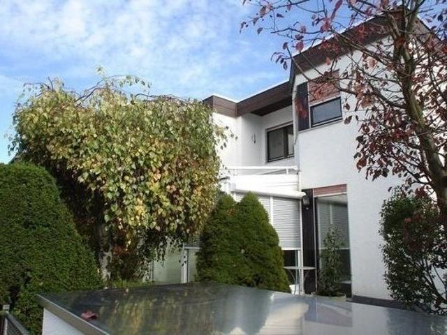 Filderstadt Modern duplex house with granny flat