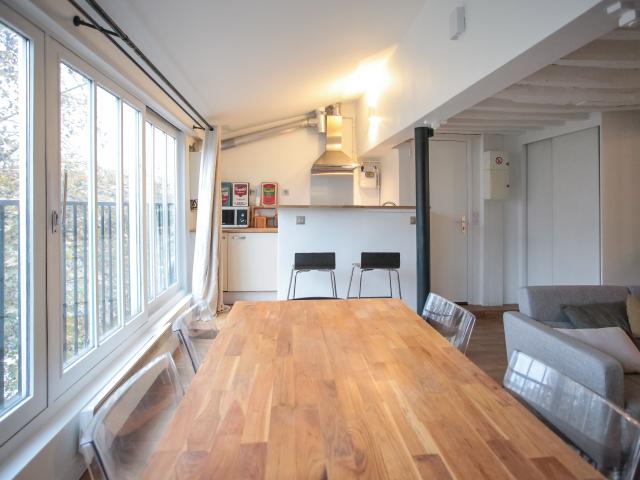 Filles du calvaire 1bdrm apartment