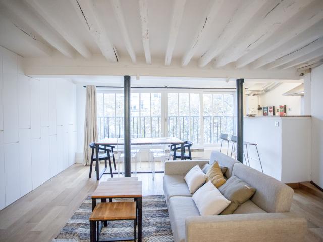 Filles du calvaire 1bdrm apartment