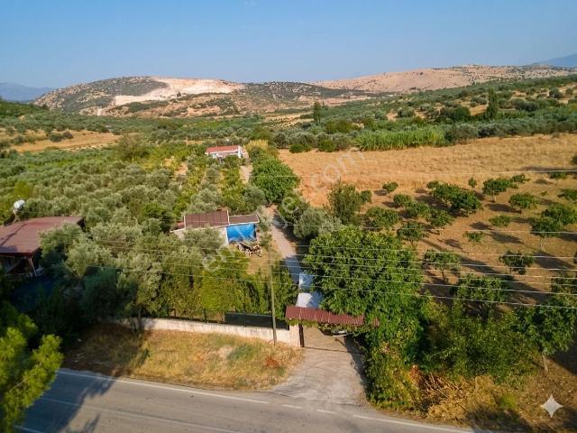 Film Gibi Bir Yaşam,başrolde Siz!tire Ayaklı Kırı’da Tam Donanımlı 1743m² İçinde Bahçeli Müstakil Ev