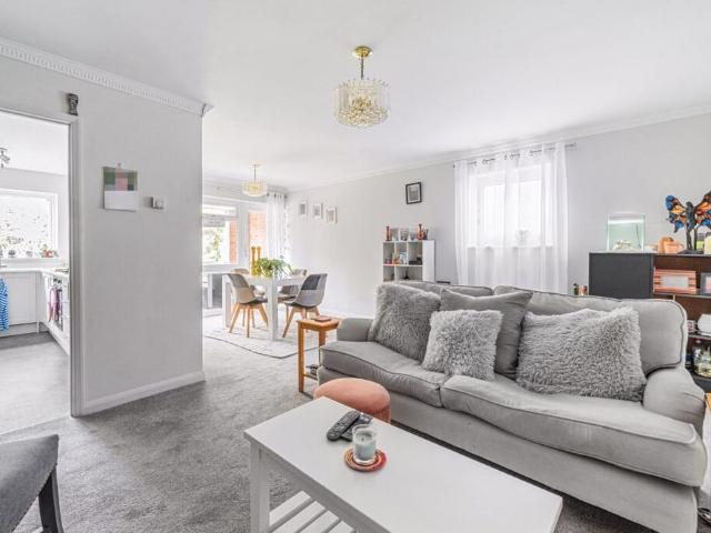 Filmer Grove, Godalming, GU7