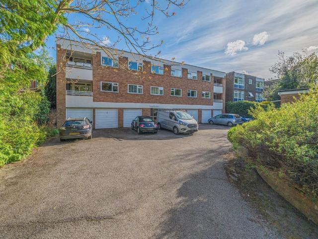 Filmer Grove, Godalming GU7, 2 bed flat to rent, £1,550 pcm | PrimeLocation
