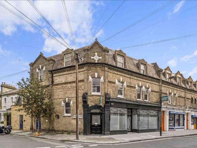 Filmer Road, Fulham, SW6 5 bed flat to rent £5,248 pcm £1,211 pw