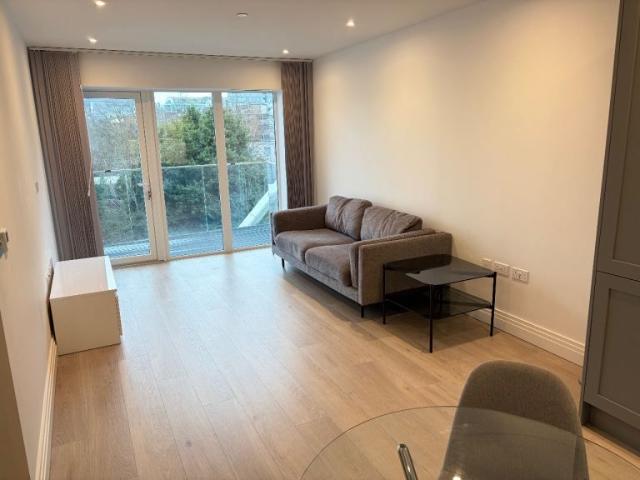 Filmworks Walk Area, Ealing Broadway Walpole Park W5, 1 bed flat to rent, £2,430 pcm | PrimeLocation