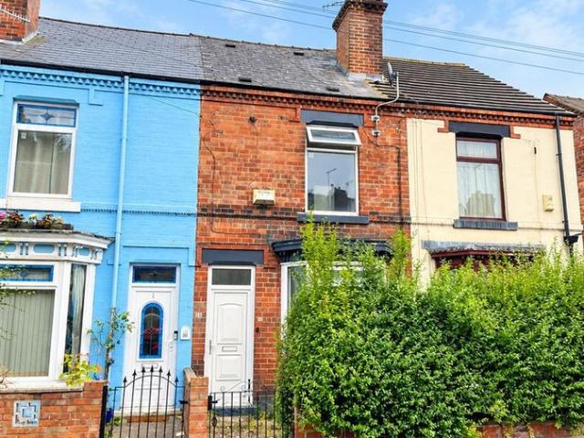 Firth Park Crescent, Sheffield S5, 3 bed terraced house to rent, £950 pcm | PrimeLocation