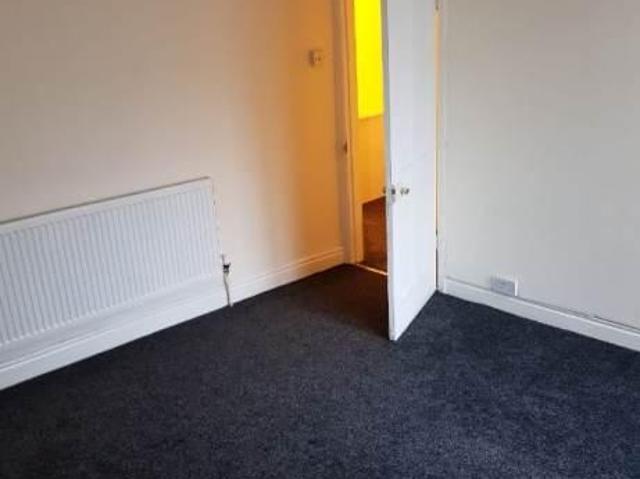 Firth Park Road, Sheffield S5 1 bed flat to rent £850 pcm £196 pw