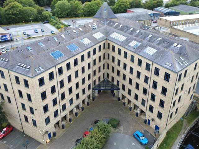 Firth Street, Huddersfield HD1, 2 bed flat to rent, £995 pcm | PrimeLocation