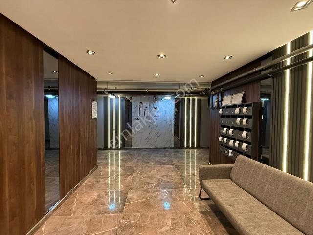 Firüzköy Bulvarına Yakın Otoparklı Aile Sitesinde 2+1 Lüx Daire