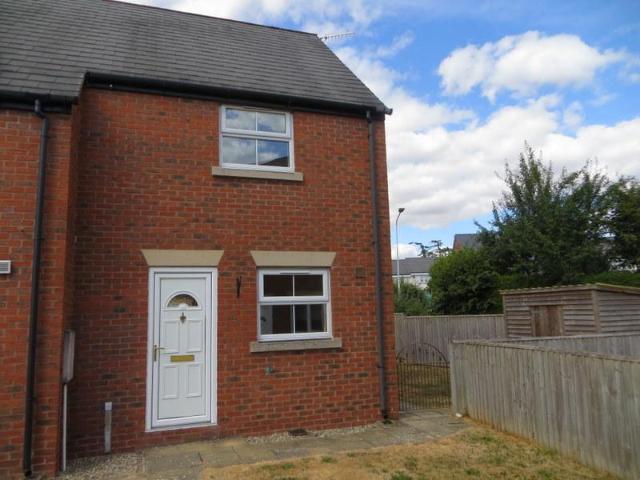 Fir Court Avenue, Churchstoke SY15 2 bed terraced house to rent £650 pcm £150 pw
