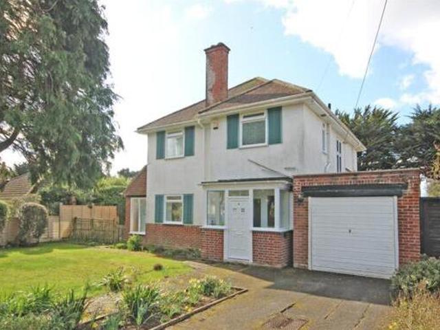Fir Avenue, New Milton, 3 Bedroom Detached