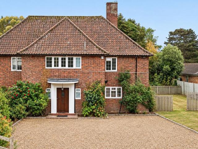 Fir Tree Avenue, Stoke Poges, Slough. 3 bed semi detached house to rent £3,000 pcm £692 pw