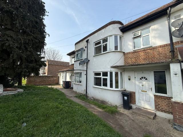 Fir Tree Road, Hounslow TW4, 4 bed terraced house to rent, £2,400 pcm | PrimeLocation