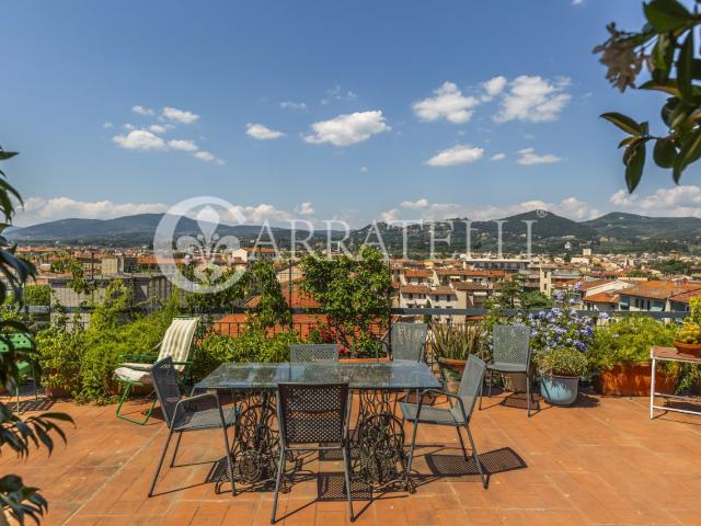 Firenze, meraviglioso e panoramicissimo attico di circa 150. 180m² Firenze