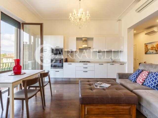 Firenze – Elegante appartamento di lusso in zona esclusiva. 200m² Firenze