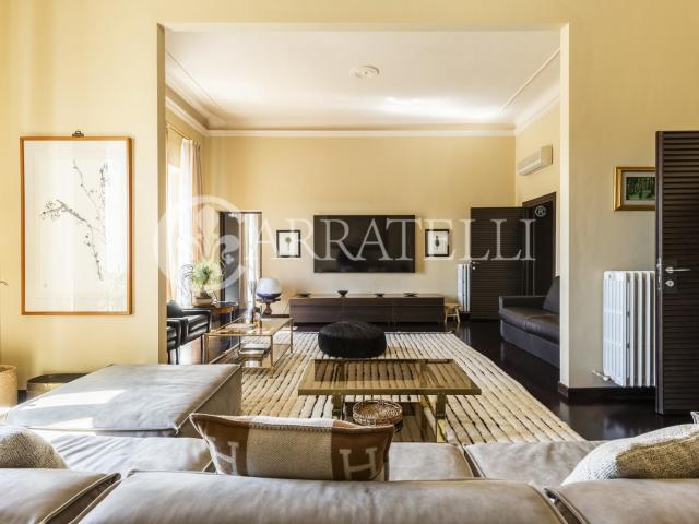 Firenze – Prestigioso appartamento panoramico sull’Arno in p. 300m² Firenze