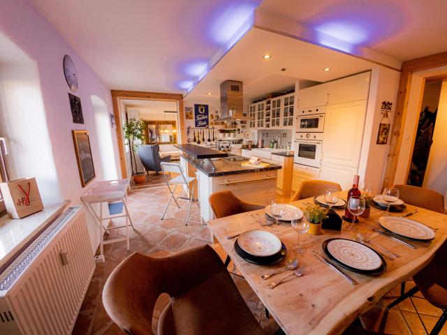 Fireplace | Home Cinema | Sauna & Garden