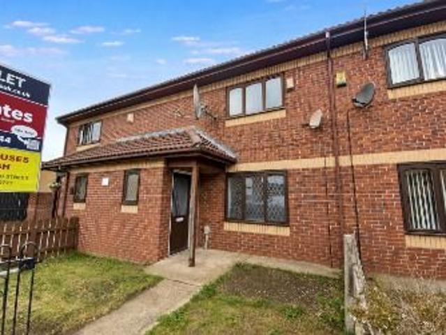 Firglades Court, Linnaeus Street, Kingston Upon Hull HU3, 2 bed terraced house to rent, £600 pcm | PrimeLocation