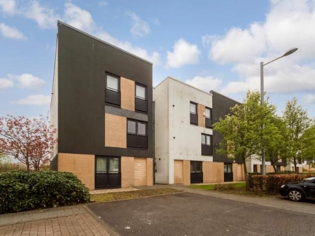 Firpark Close, Glasgow G31, 2 bed flat to rent, £1,400 pcm | PrimeLocation