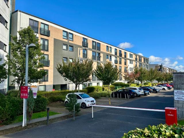 Firpark Court, Dennistoun, Glasgow G31, 2 bed flat to rent, £1,295 pcm | PrimeLocation