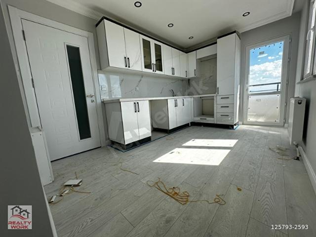 FIRSAT 3+1 GENİŞ ASANSÖRLÜ LÜKS DUBLEKS DAİRE