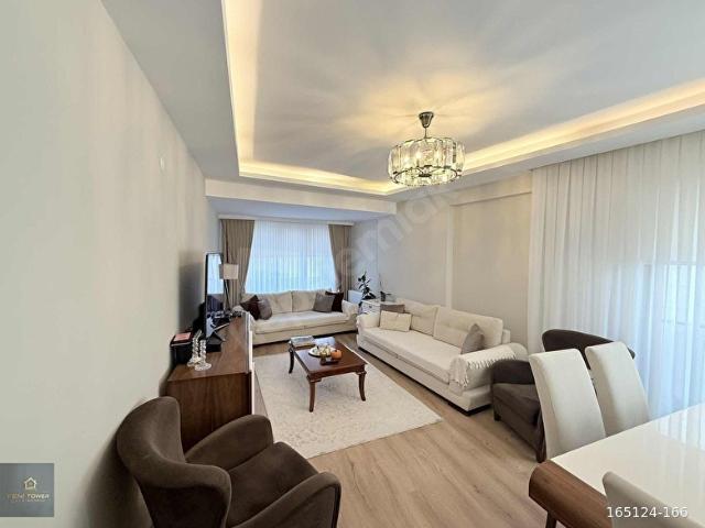 FIRSAT GÜLTEPE MAHLLESİN'de 3+1 OTOPARKLI ARAKAT DAİRE