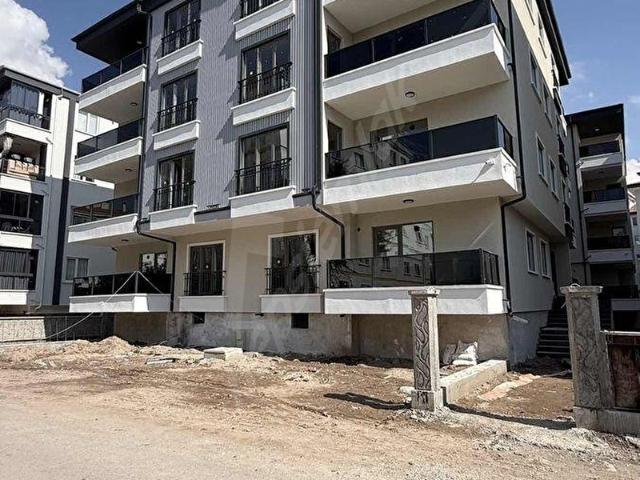 FIRSAT DAİRE 2+1 SON KAT ÇARŞIYA 2 DAKİKA YÜRÜME MESAFESINDE