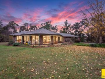 First Time Offered A Private 5 Acre Lifestyle Retreat