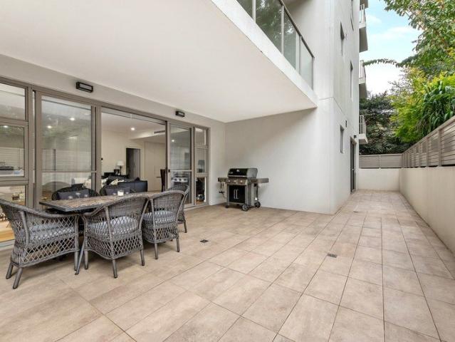 First time offered, brilliant dimensions, modern north facing appeal