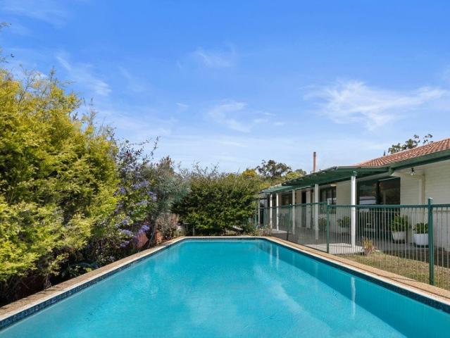 First Time Offered in Over 50 Years 825m² of Opportunity